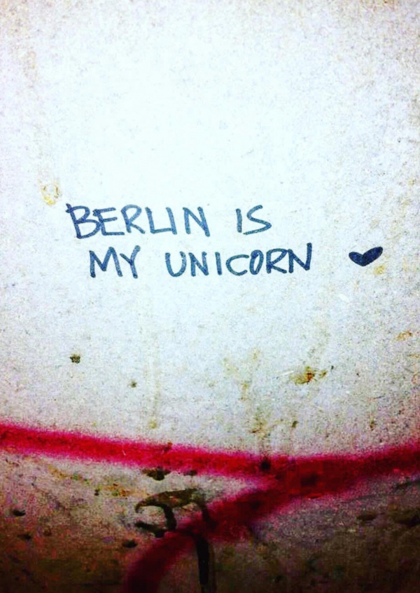 Postkarte Berlin is my unicorn