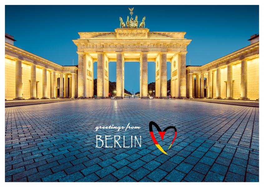 Berlin– Foto vom Brandenburger Tor bei Nacht in stimmungsvoller Beleuchtung