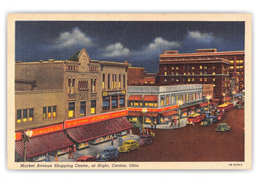 Canton, ohio, Market Avenue Shopping Center at night