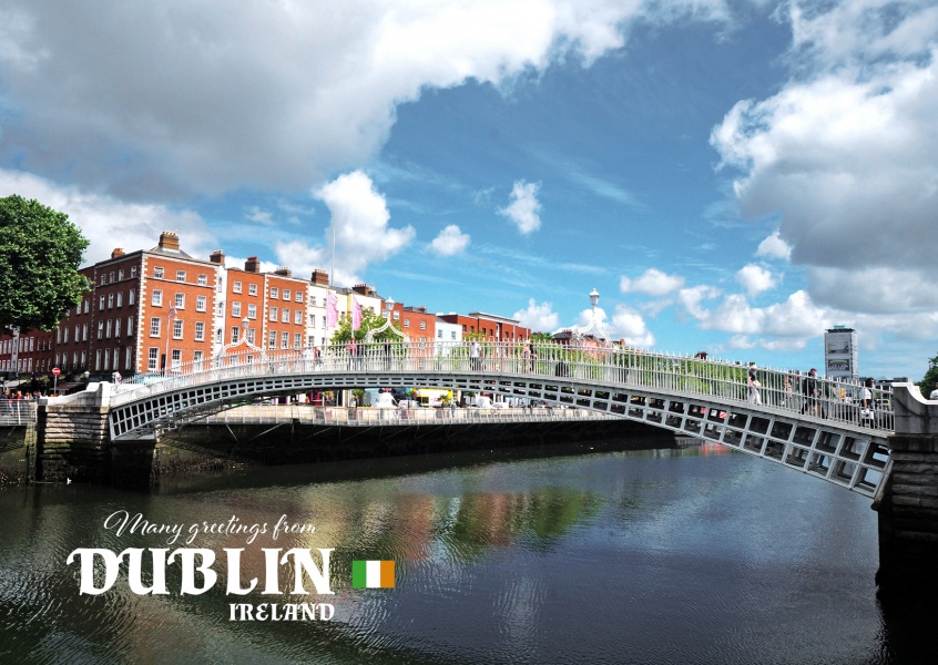 Postcard from Dublin ind Ireland with photo of Ha’penny Bridge
