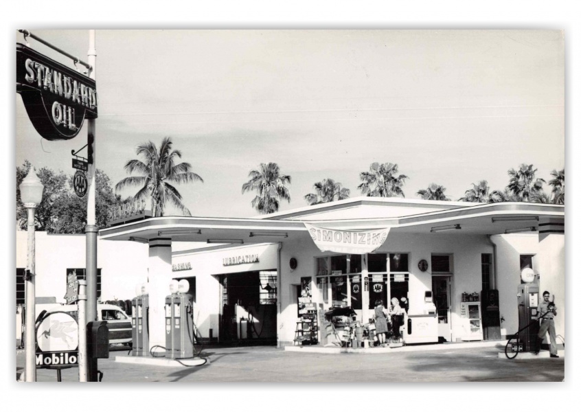 Fort Myers Florida Black_s Service Station Standard Oil Gas Mobiloil