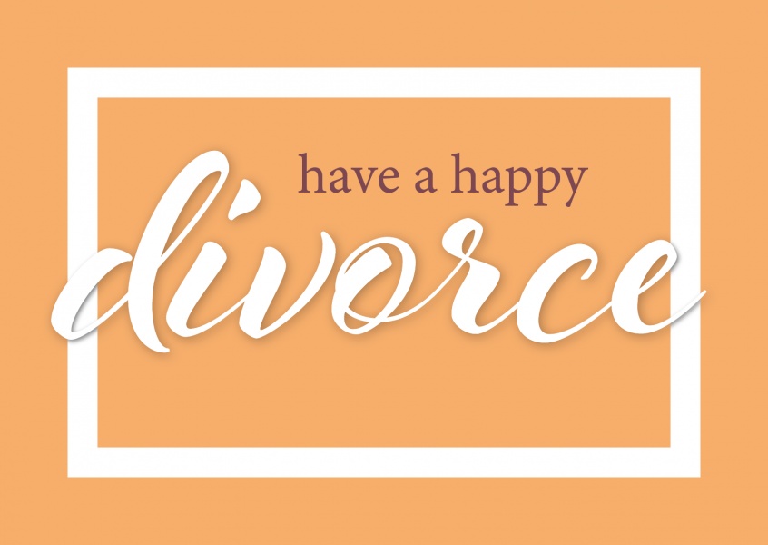 Glückwunsch zur Scheidung als Schriftzug auf orangem Grund