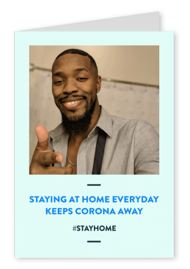 carte postale disant de Rester à la maison tous les jours garde Corona loin