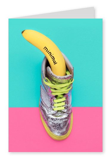 Kubisika banana in sneaker