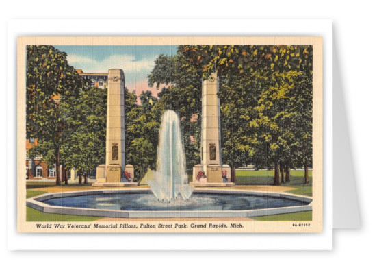 Grand Rapids, Michigan, World War Veterans' Memorial Pillars, Fulton Street Park