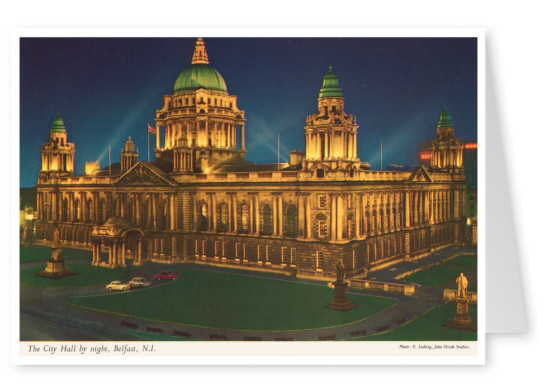 John Hinde Archivio foto Belfast City Hall di notte