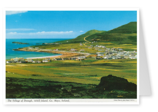 De John Hinde Archief foto Dorp Dooagh, Achill Island, Mayo