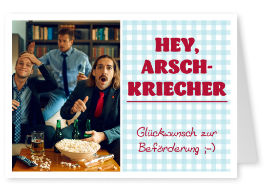 Tischdeckenmuster blau-weiß rote Schrift