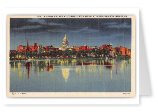 Madison, Wisconsin, State Capitol at night