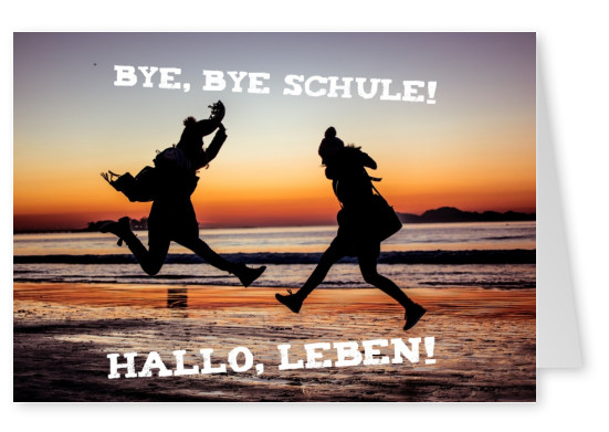 Foto springende Jugendliche im Sonnenuntergang am Strand