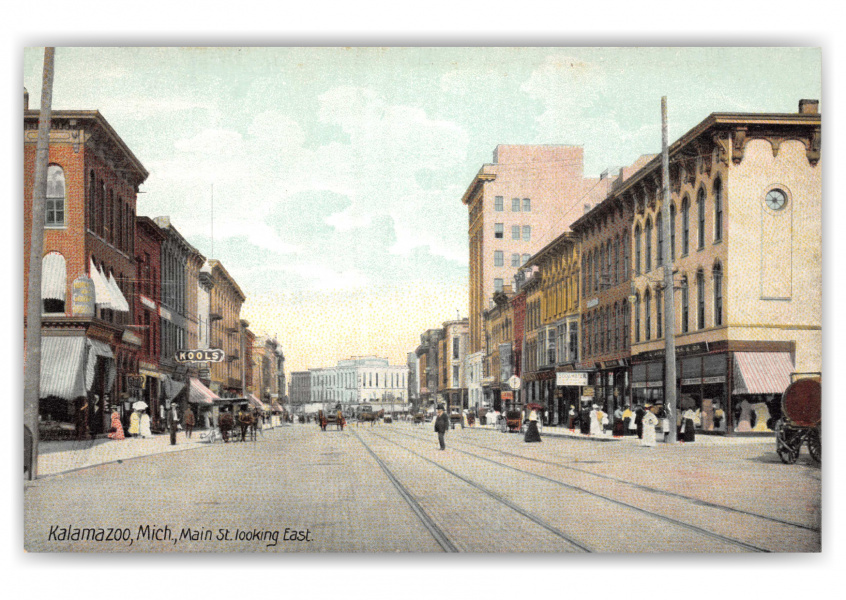 Kalamazoo, Michigan, Main Street looking East