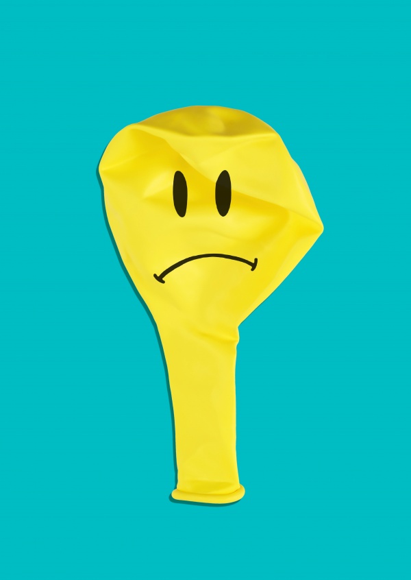 Kubistika yellow balloon with smiley face