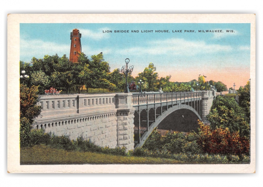 Milwaukee, Wisconsin, Lion Bridge and Light House, Lake Park