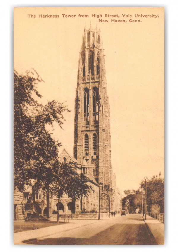 New Haven, Connecticut, The Harkness Tower from High Street, Yale University