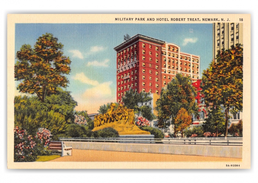 Newark, New Jersey, Military Park and Hotel Robert Treat