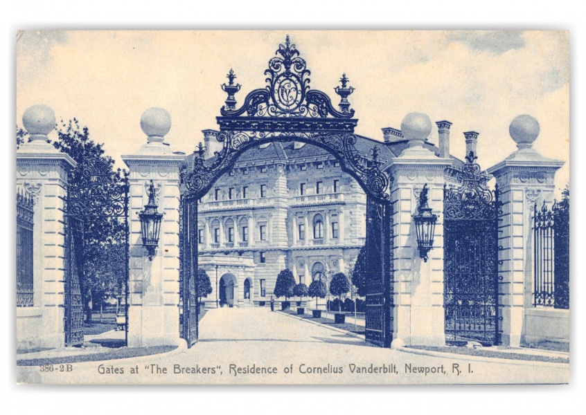 Newport, Rhode Island, Gates at the Breakers, Cornelius Vanderbilt Residence