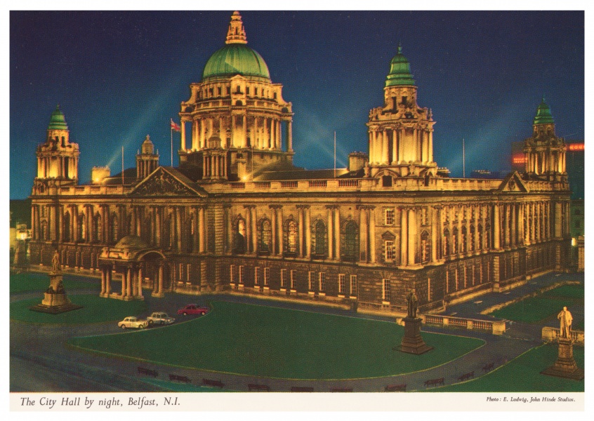 The John Hinde Archive Foto Belfast, City Hall by night