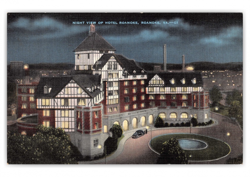 Roanoke, Virginia, Hotel Roanoke at night