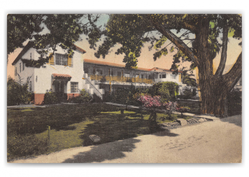 Santa Barbara, California, Pine Crest Lodge