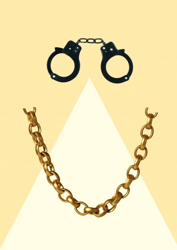 Kubistika face made of handcuffs and chain