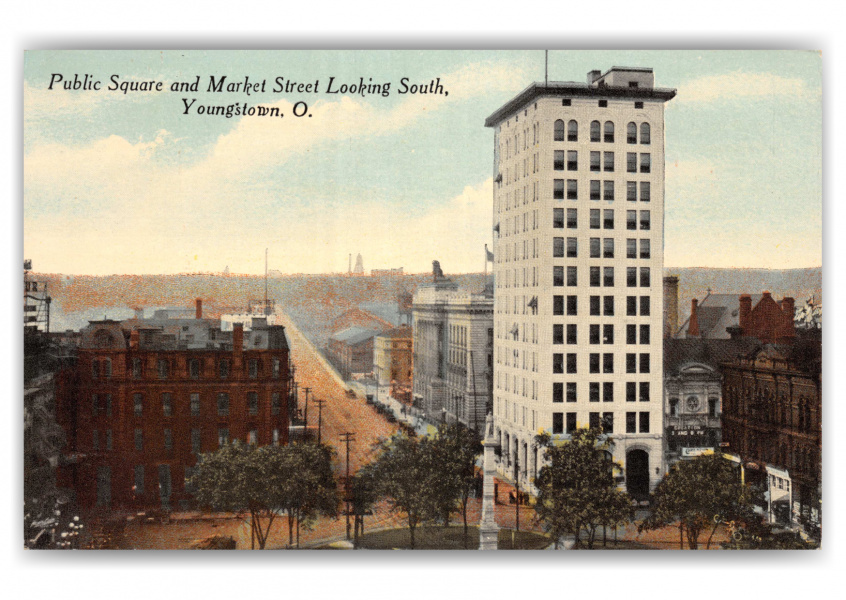 Youngstown, Ohio, Public Sqaure and Market Street looking south
