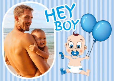 Baby Junge hey boy mit blau gestreiftem Hintergrund und blauen Luftballons