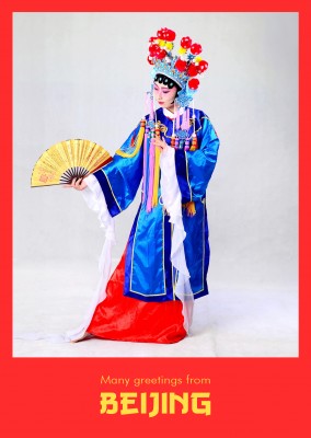 Foto de mujer en la ópera tradicional china de vestido