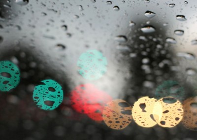 la foto de las gotas de lluvia luces