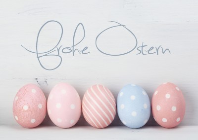 Ostereier in Pastellfarben mit Frohe OStern-Glückwünschen–mypostcard