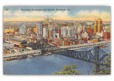 Pittsburgh, Pennsylvania, Riverfront Boulevard and city skyline
