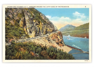 Storm King Highway, New York, Winding around the Lofty Mountains